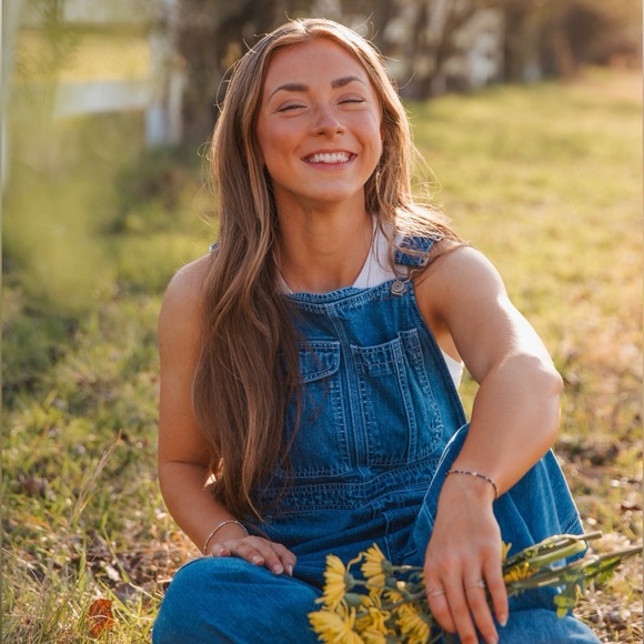 Meet your Posher, Em - Picture 1 of 1